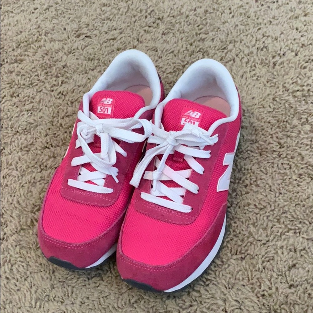 Pink New Balance 501